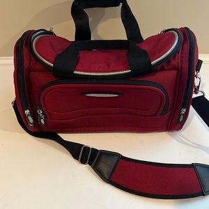 Kenneth Cole small carry on or toiletries bag